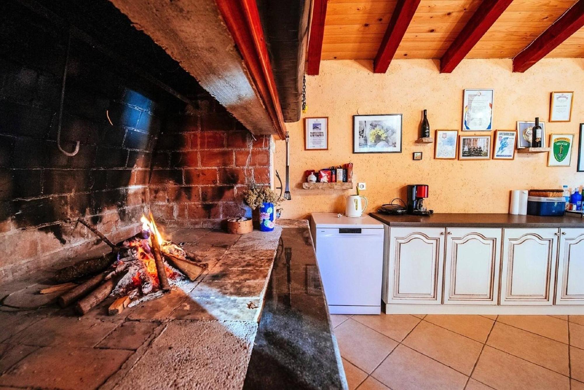 My Dalmatia - Holiday Home Korlat With Private Pool Бенковац Екстериор снимка
