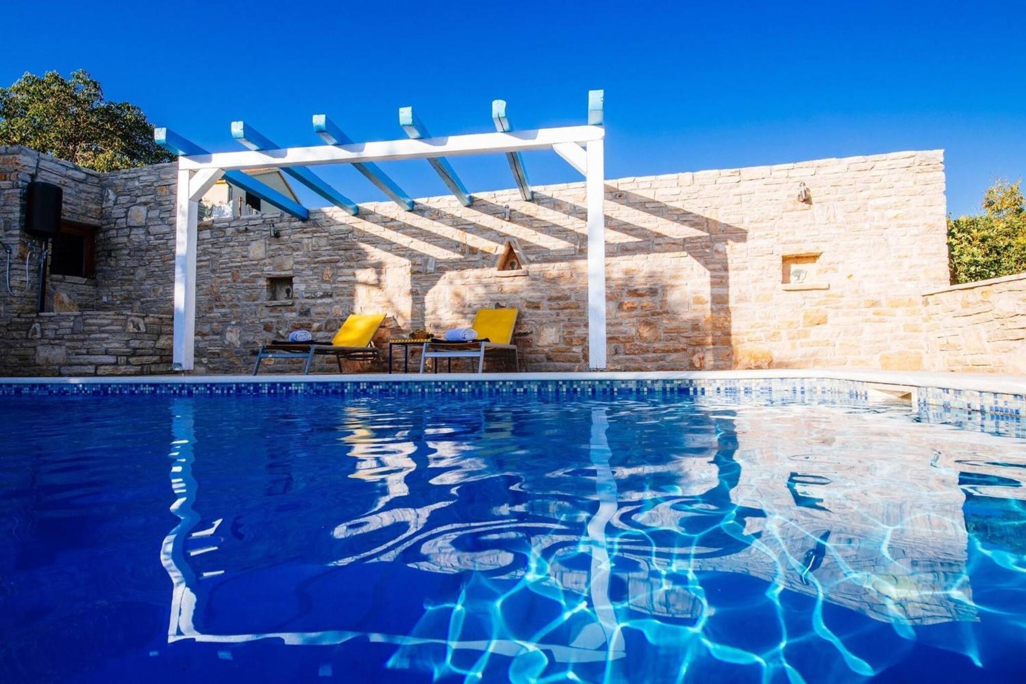 My Dalmatia - Holiday Home Korlat With Private Pool Бенковац Екстериор снимка
